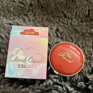 Too Faced Cloud Crush Blurring Powder Blush - TEQUILA SUNSET